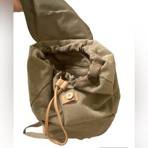 Universal Thread Green Backpack